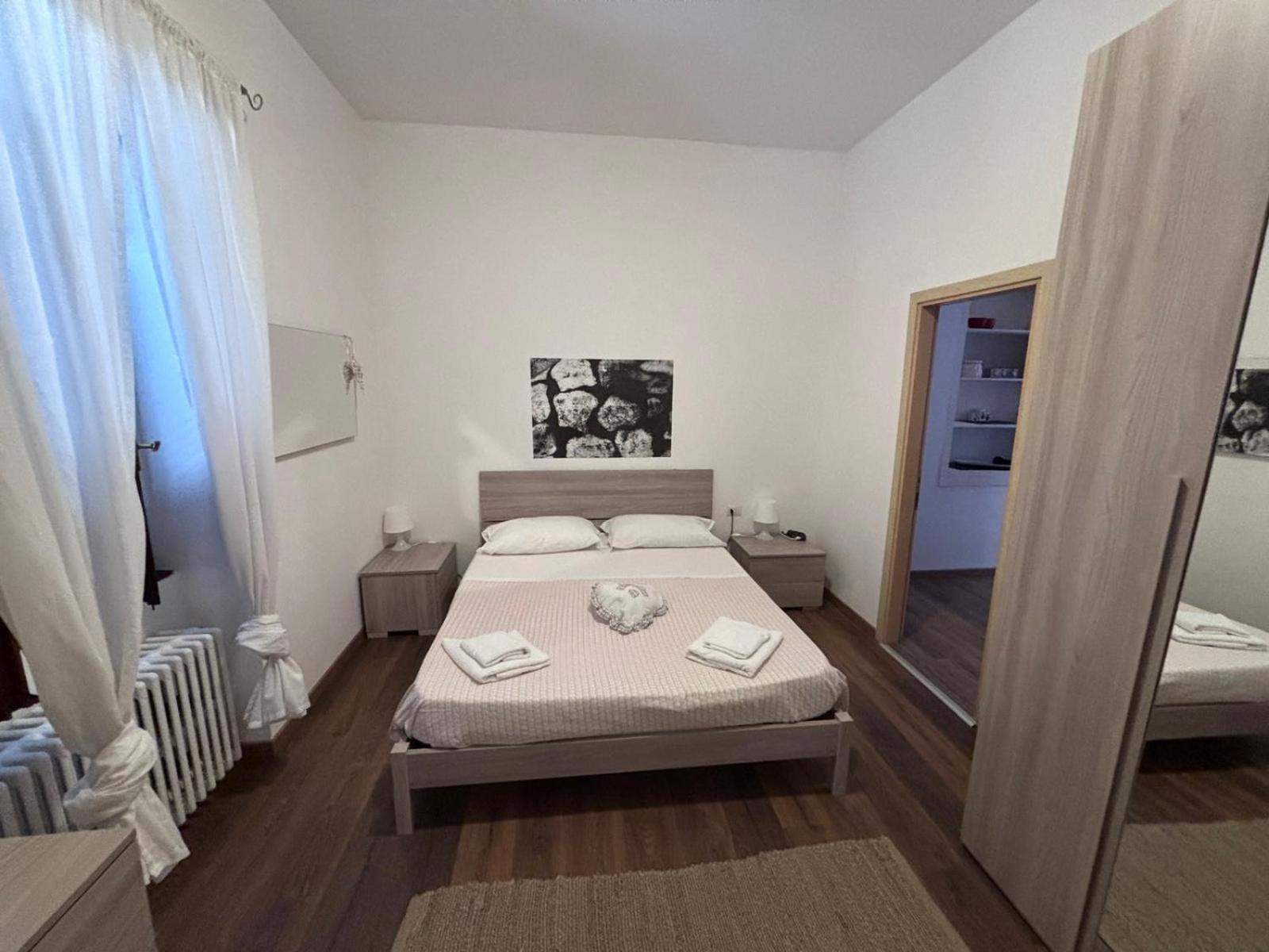 B&B E Residence Abbazia Di Piona Colico Quarto foto